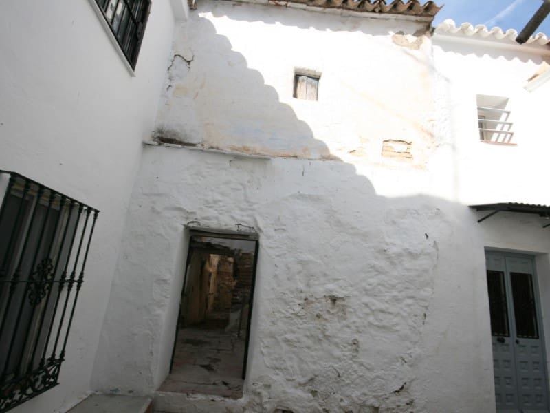 Ruine à vendre à Coin - 35 000 € (Ref: 9962316)