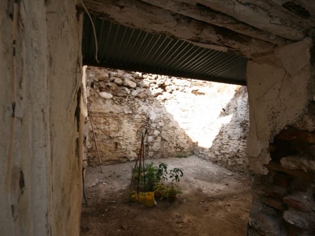 Ruine à vendre à Coín - 35 000 € (Ref: 9962316)