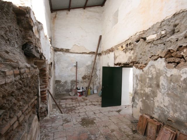 Ruine à vendre à Coín - 35 000 € (Ref: 9962316)