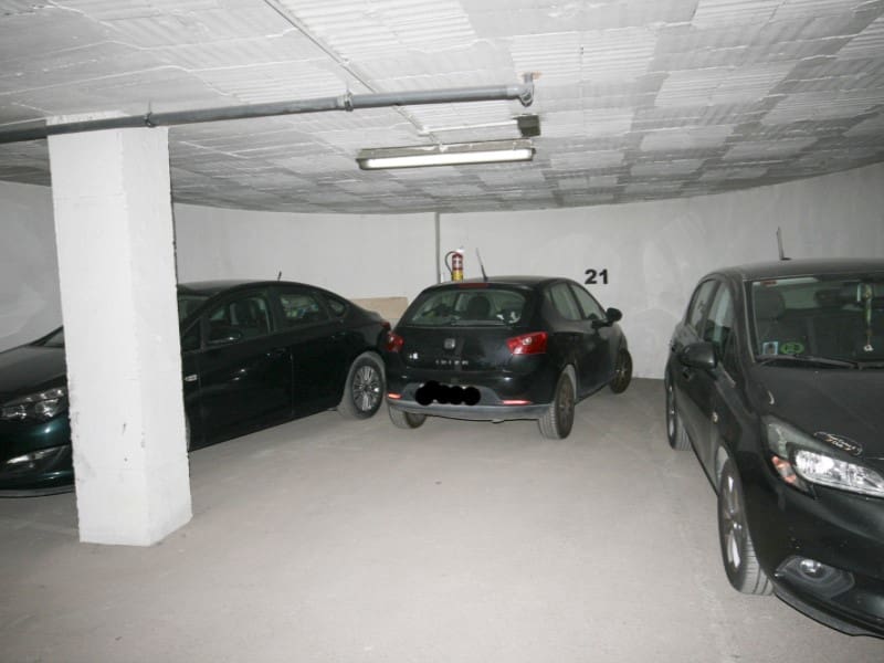 3 bedroom Flat for sale in Coin with garage - € 215,000 (Ref: 9964948)