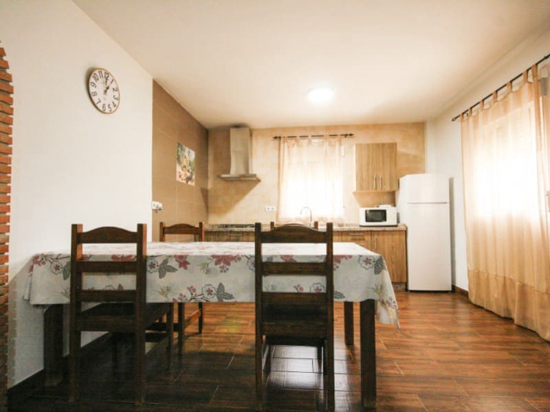 2 soverom Finca/Herregård til leie i Tolox med svømmebasseng garasje - € 1 000 (Ref: 9978477)