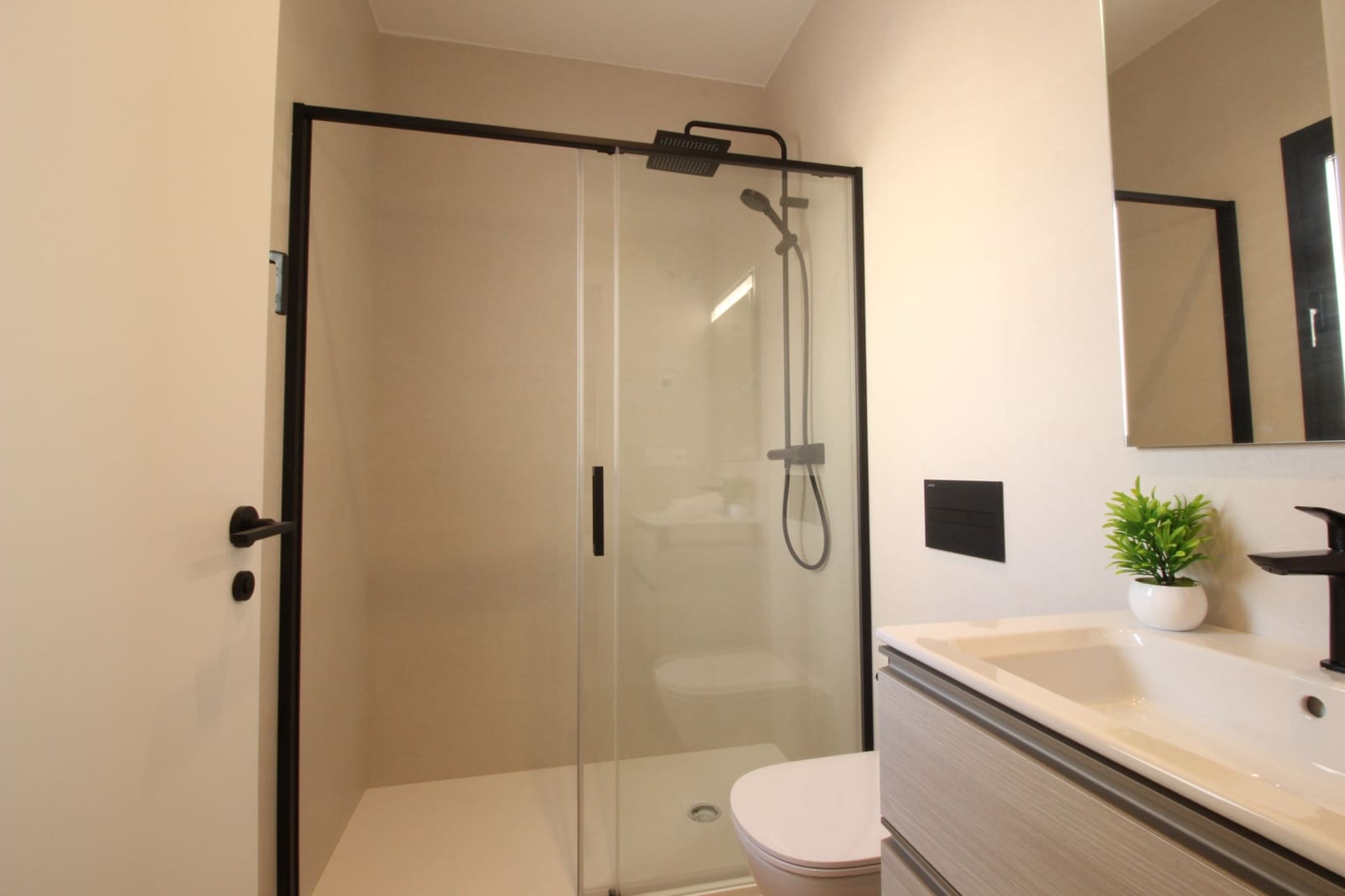 3 soveværelse Lejlighed til salg i Guardamar del Segura - € 269.500 (Ref: 8437473)