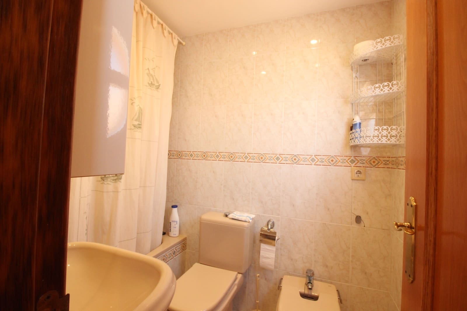 2 soveværelse Lejlighed til salg i Guardamar del Segura med garage - € 180.000 (Ref: 8491397)