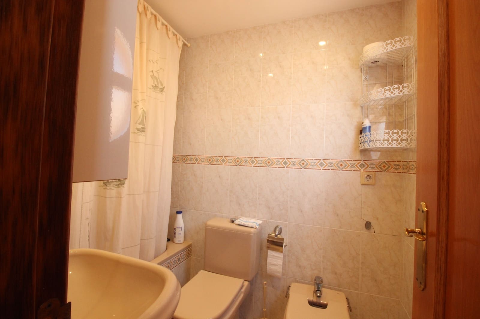 2 soveværelse Lejlighed til salg i Guardamar del Segura med garage - € 180.000 (Ref: 8491397)