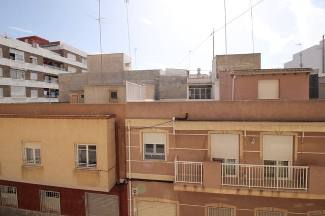 3 makuuhuone Huoneisto myytävänä paikassa Zona Pueblo, Guardamar del Segura - 126 000 € (Ref: 8988856)