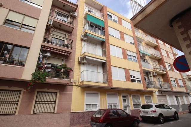 3 makuuhuone Huoneisto myytävänä paikassa Zona Pueblo, Guardamar del Segura - 126 000 € (Ref: 8988856)