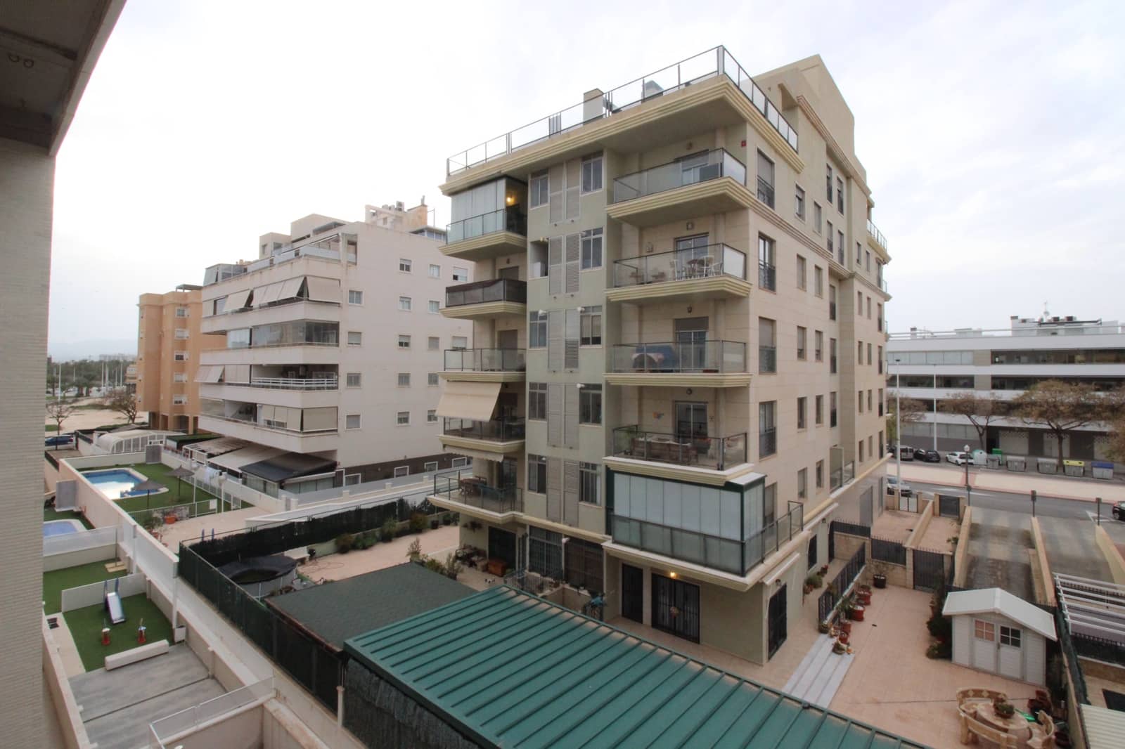 3 sypialnia Apartament na sprzedaż w Elche / Elx z basenem garażem - 250 000 € (Ref: 8992797)