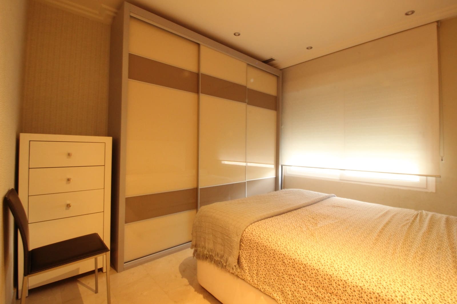 3 sypialnia Apartament na sprzedaż w Elche / Elx z basenem garażem - 250 000 € (Ref: 8992797)