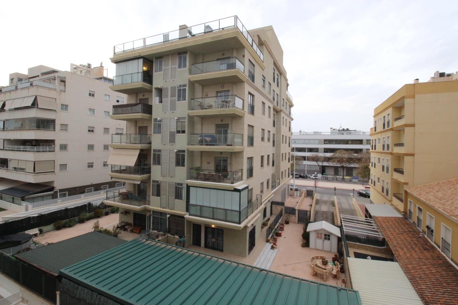 3 sypialnia Apartament na sprzedaż w Elche / Elx z basenem garażem - 250 000 € (Ref: 8992797)