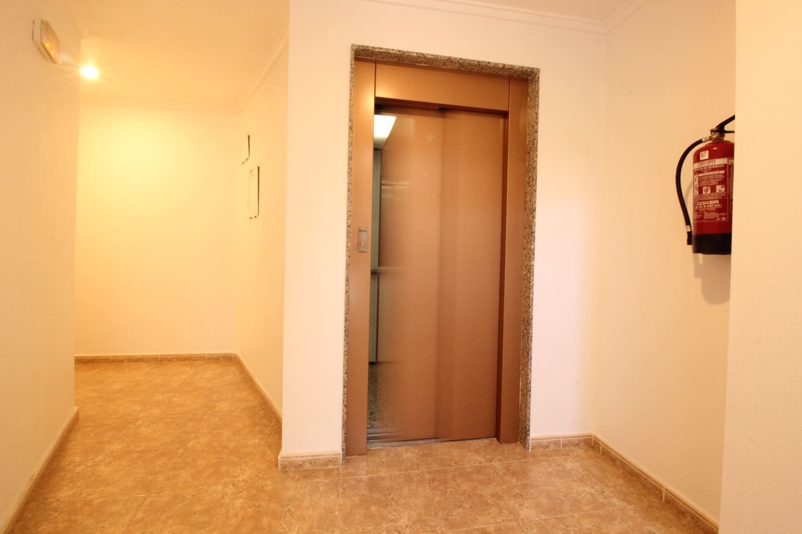 2 soverom Leilighet til salgs i Guardamar del Segura - € 115 000 (Ref: 8992866)