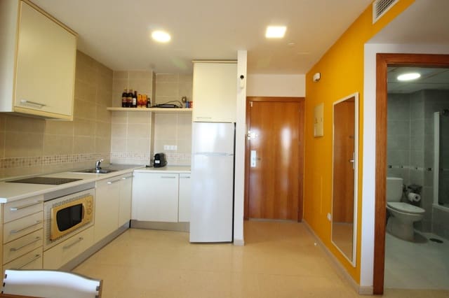 1 soverom Leilighet til salgs i Puerto Deportivo, Guardamar del Segura med svømmebasseng garasje - € 95 000 (Ref: 9645851)