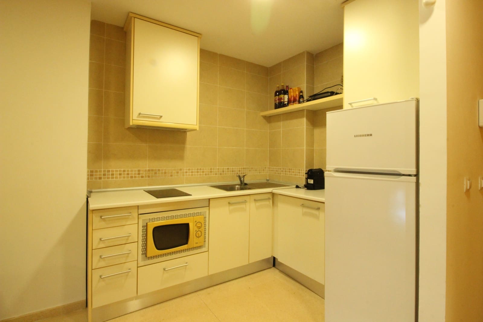 1 soverom Leilighet til salgs i Guardamar del Segura med svømmebasseng garasje - € 95 000 (Ref: 9645851)