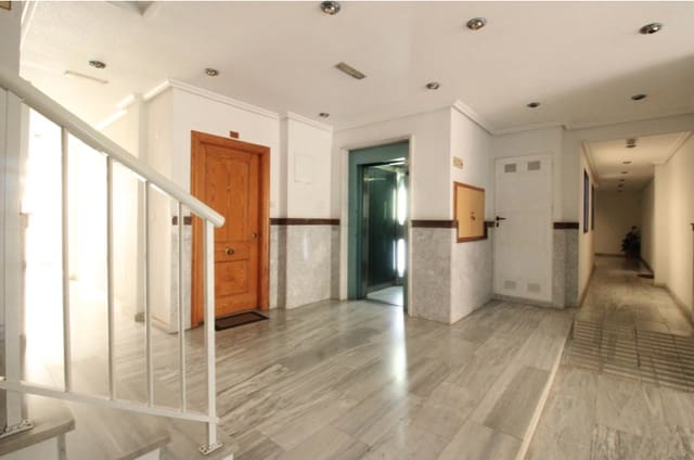 2 quarto Apartamento para venda em Zona Pueblo, Guardamar del Segura - 135 000 € (Ref: 9652490)