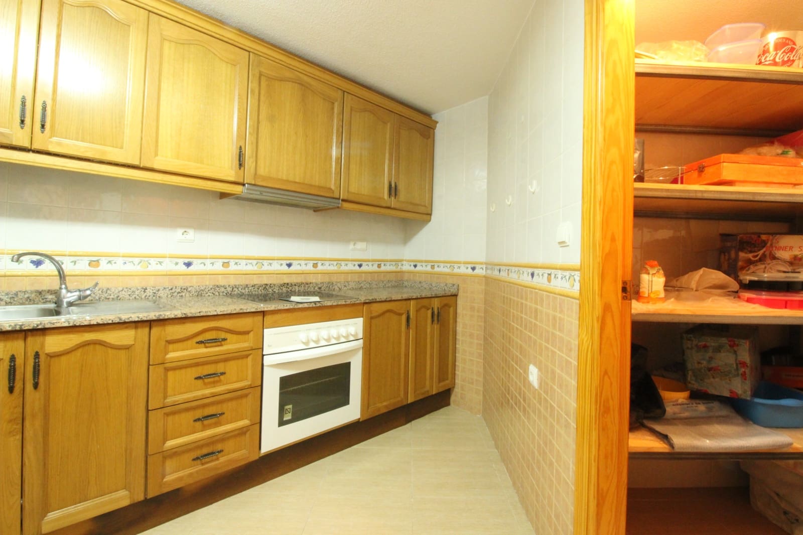 2 quarto Apartamento para venda em Guardamar del Segura com piscina garagem - 135 000 € (Ref: 9652490)