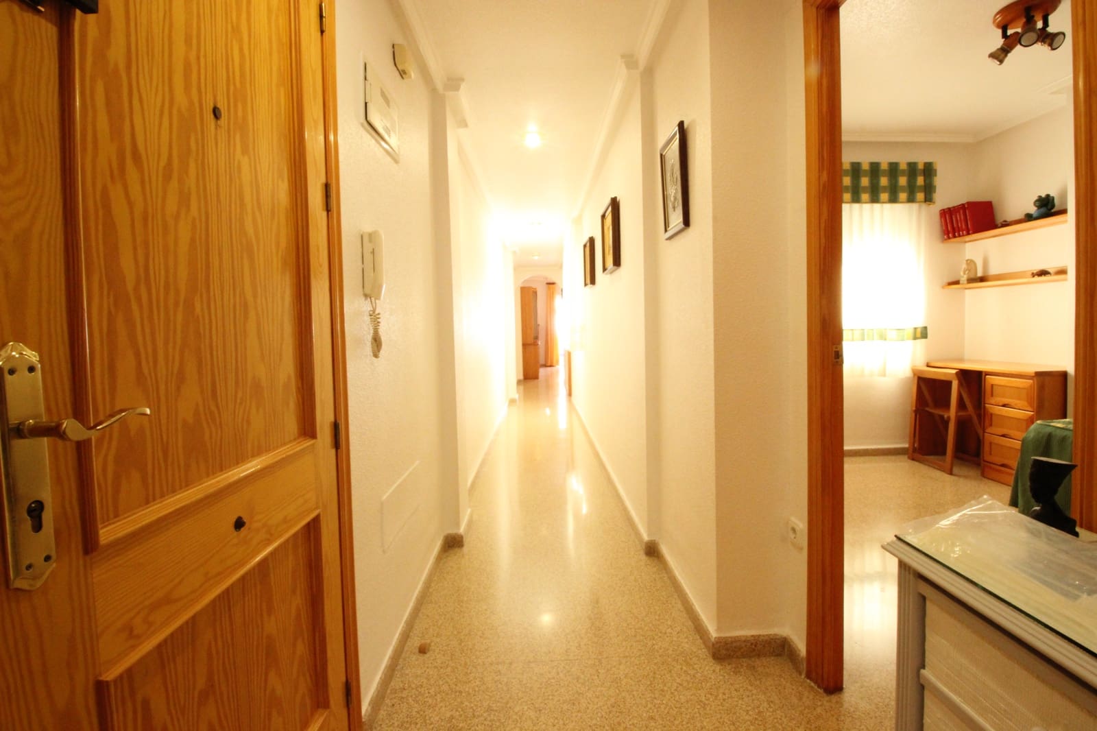 3 chambre Appartement à vendre à Guardamar del Segura avec garage - 210 000 € (Ref: 9715475)