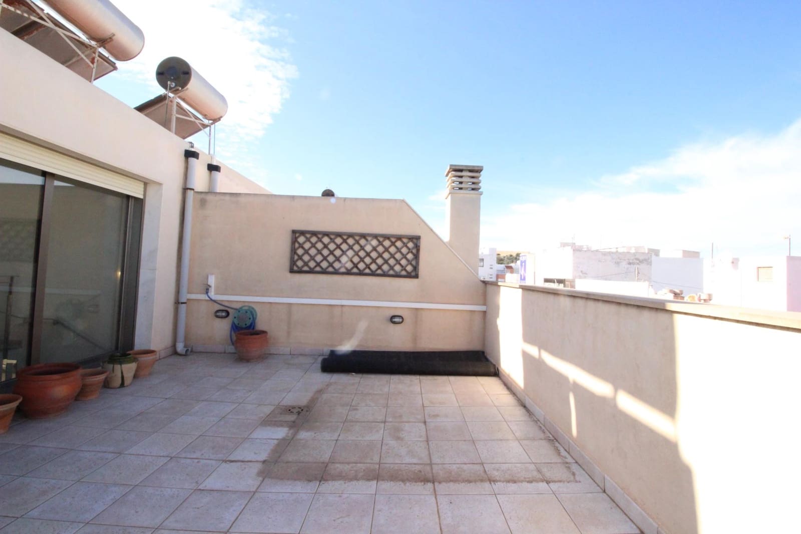 4 chambre Appartement à vendre à Guardamar del Segura avec garage - 345 000 € (Ref: 9720306)