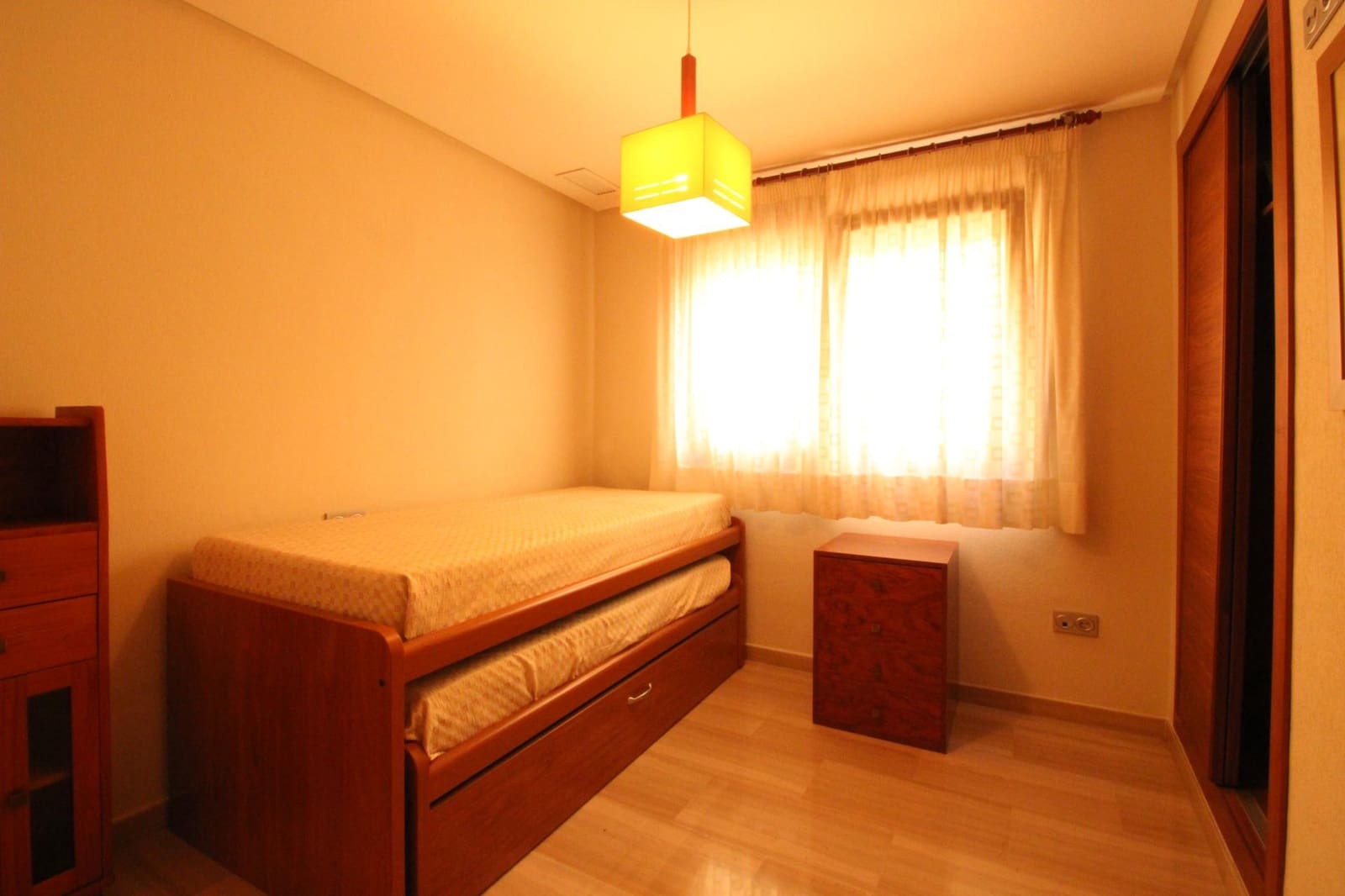 4 chambre Appartement à vendre à Guardamar del Segura avec garage - 345 000 € (Ref: 9720306)