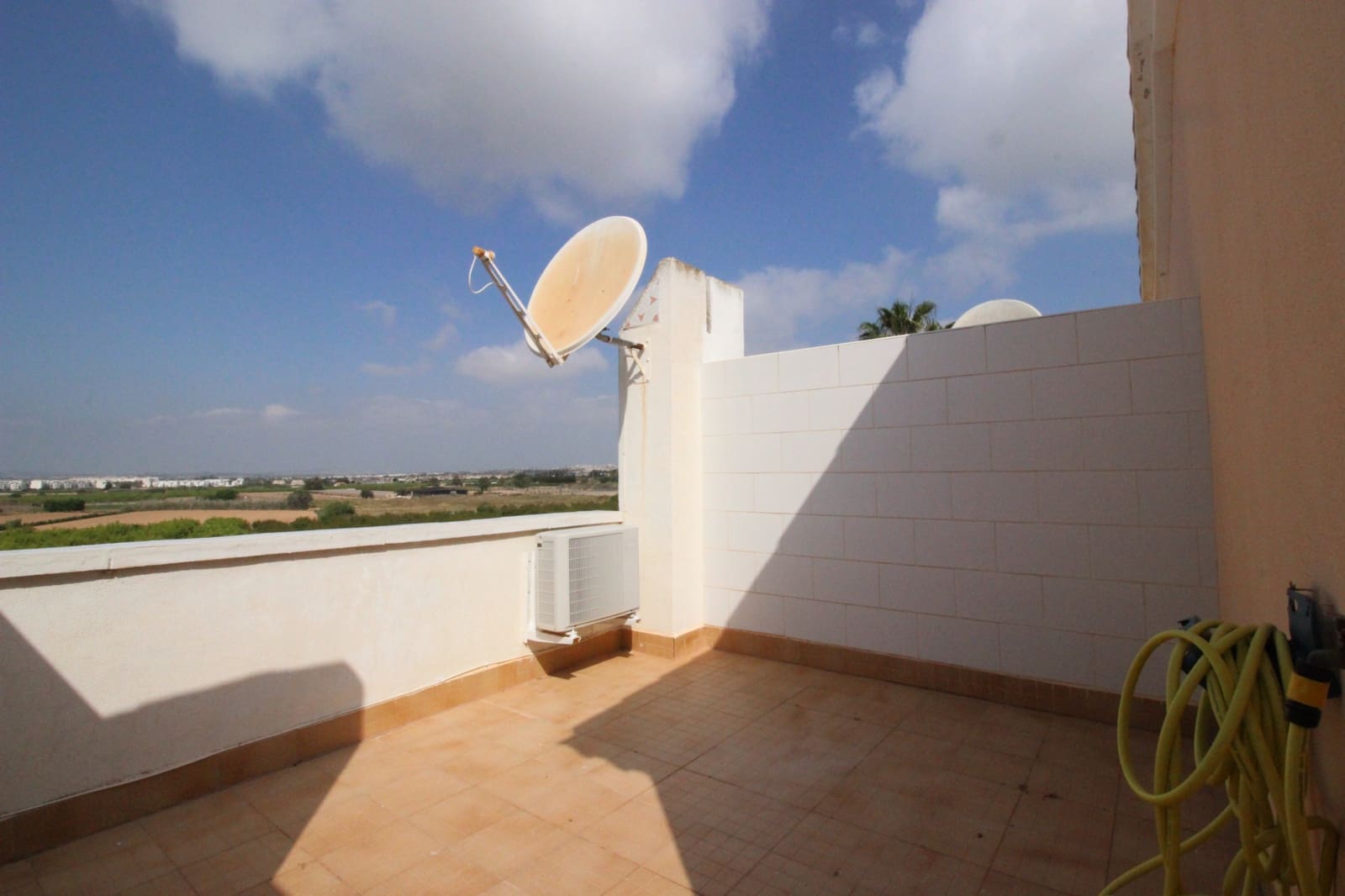 2 soveværelse Bungalow til salg i Guardamar del Segura med swimmingpool - € 265.000 (Ref: 9847699)