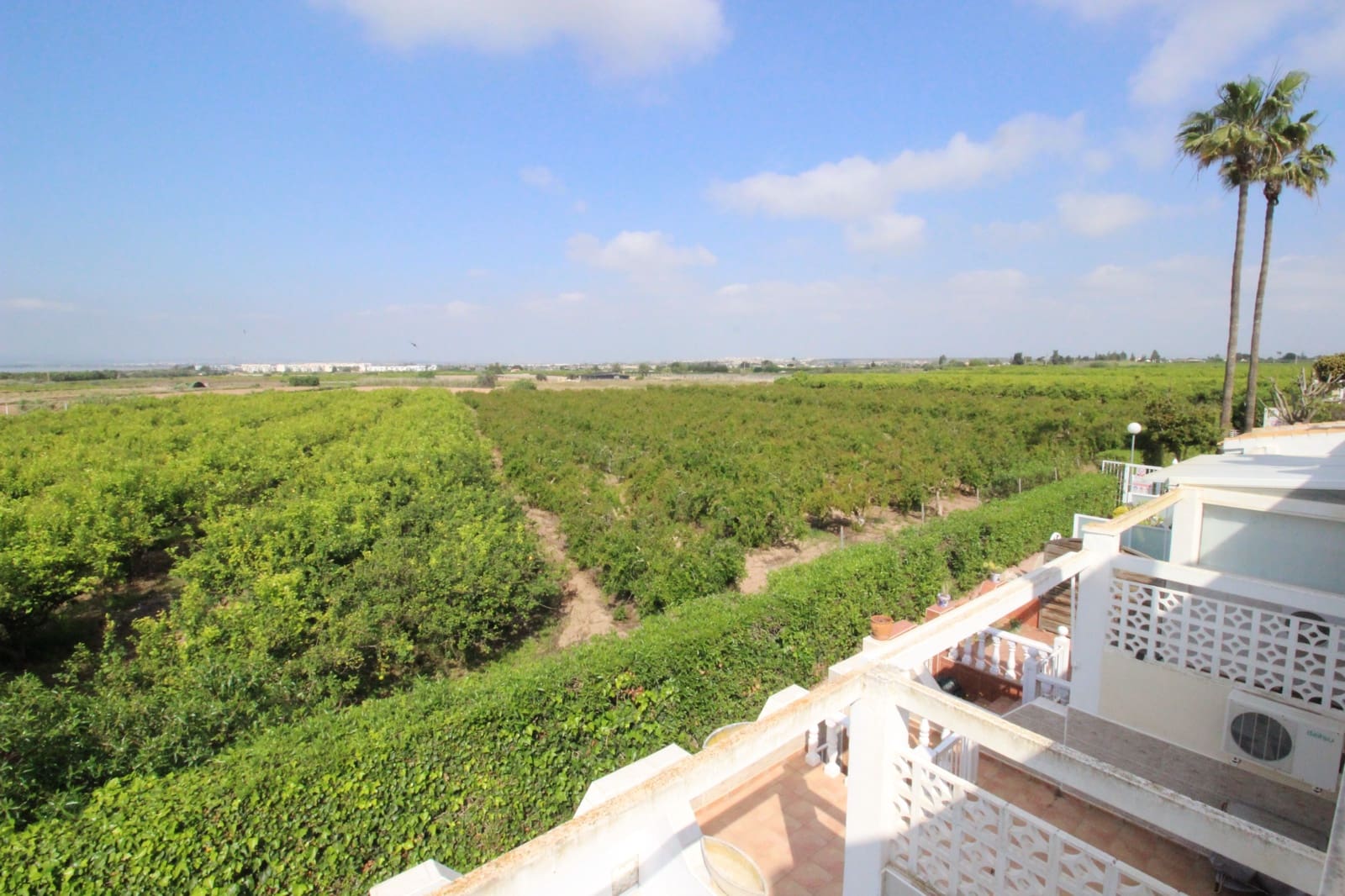 2 soveværelse Bungalow til salg i Guardamar del Segura med swimmingpool - € 265.000 (Ref: 9847699)