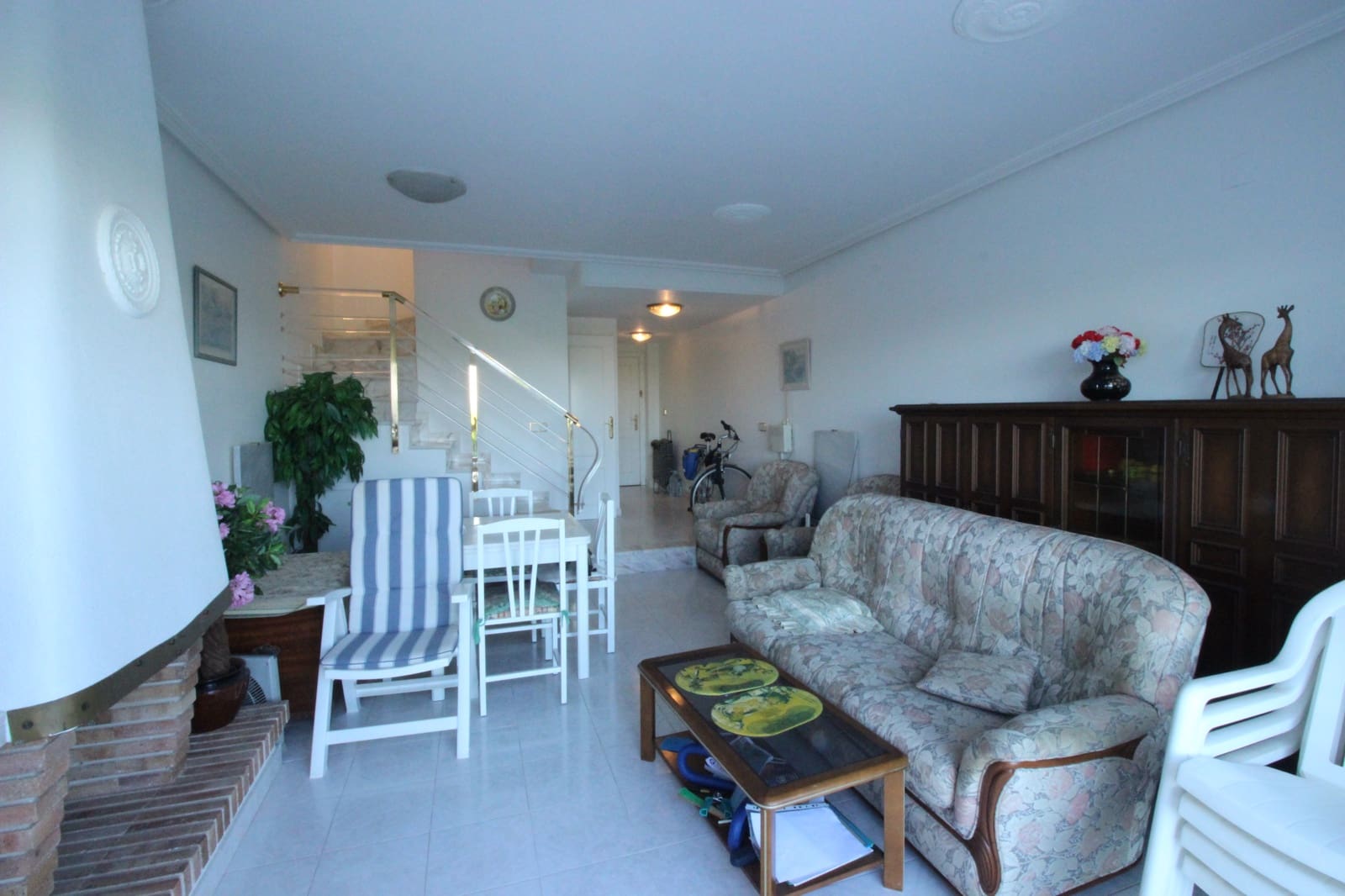 2 soveværelse Bungalow til salg i Guardamar del Segura med swimmingpool - € 265.000 (Ref: 9847699)
