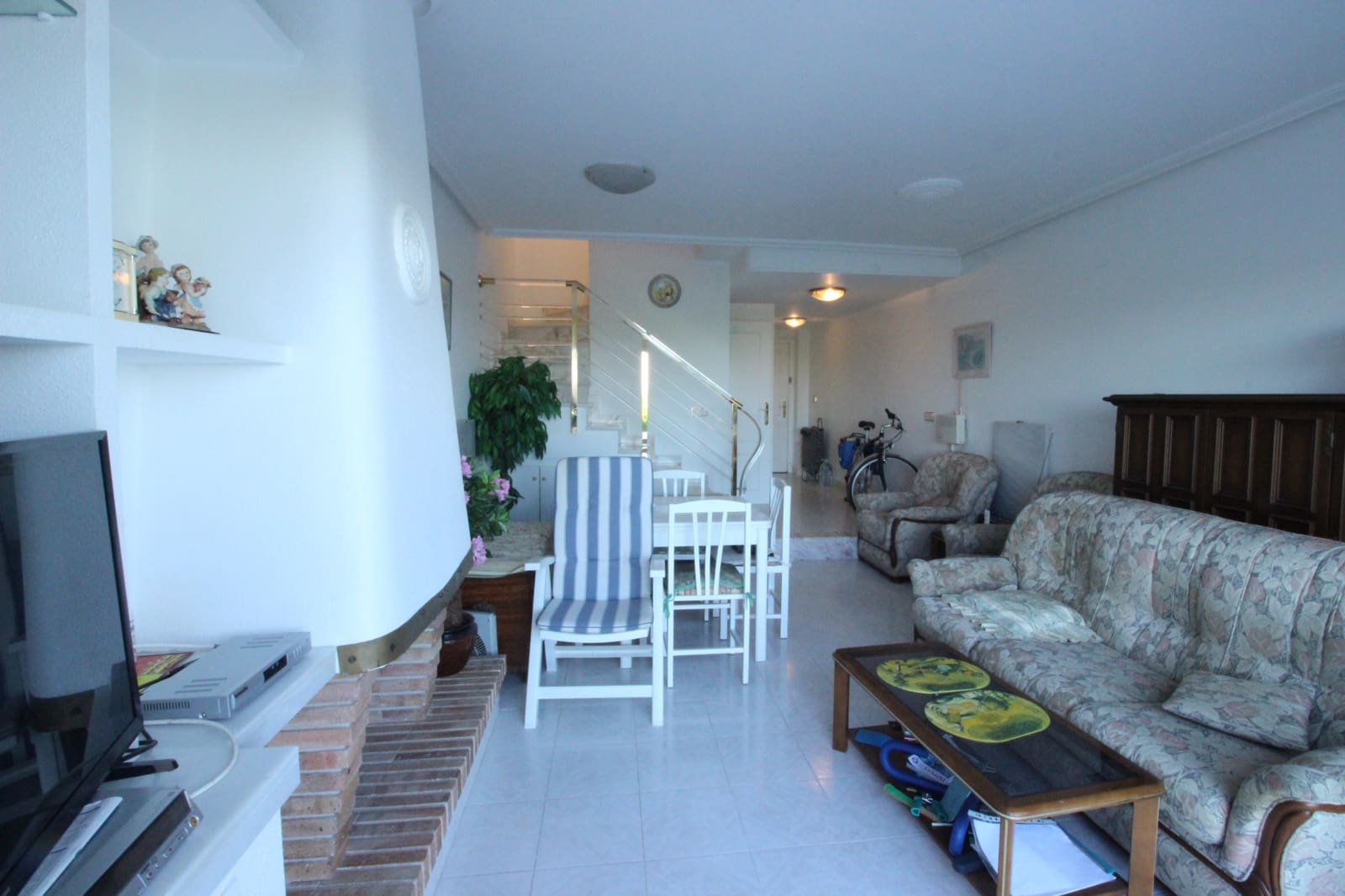 2 soveværelse Bungalow til salg i Guardamar del Segura med swimmingpool - € 265.000 (Ref: 9847699)