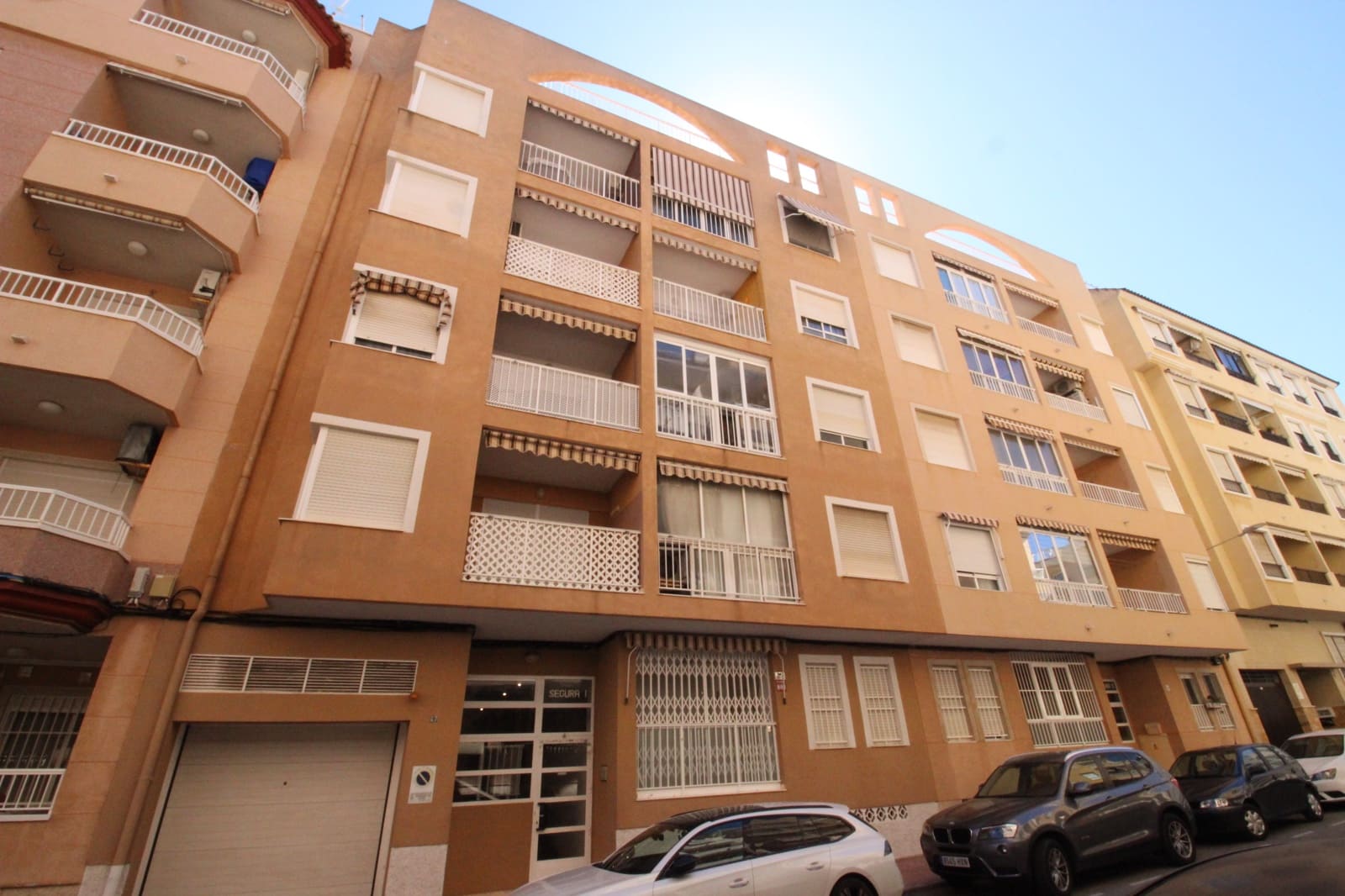 2 slaapkamer Appartement te koop in Guardamar del Segura met garage - € 159.000 (Ref: 9847803)