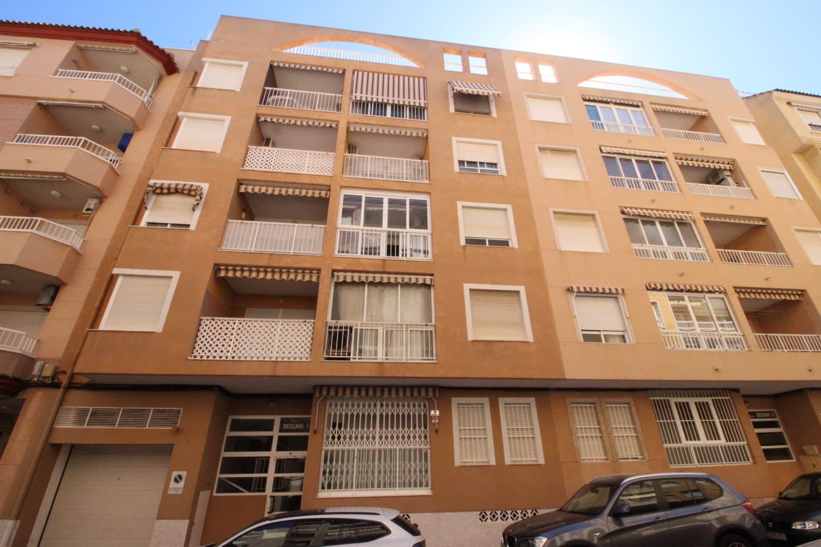 2 slaapkamer Appartement te koop in Guardamar del Segura met garage - € 159.000 (Ref: 9847803)