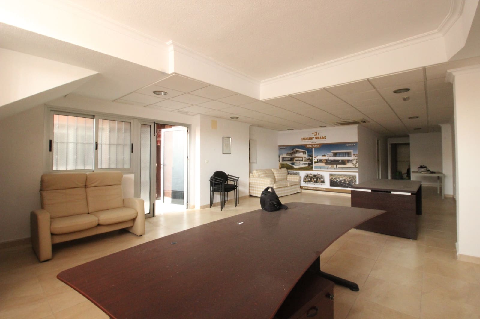 Business for sale in Benijofar - € 56,000 (Ref: 9850132)