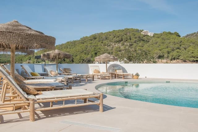 1 sypialnia Apartament na sprzedaż w Cala Llonga, Santa Eulalia / Santa Eularia z basenem - 435 000 € (Ref: 7250624)