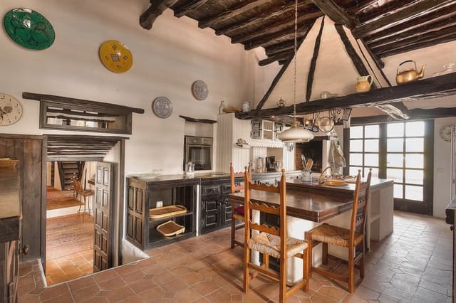 10 bedroom Finca/Country House for sale in San Jose / Sant Josep de Sa Talaia with pool garage - € 6,800,000 (Ref: 7961268)