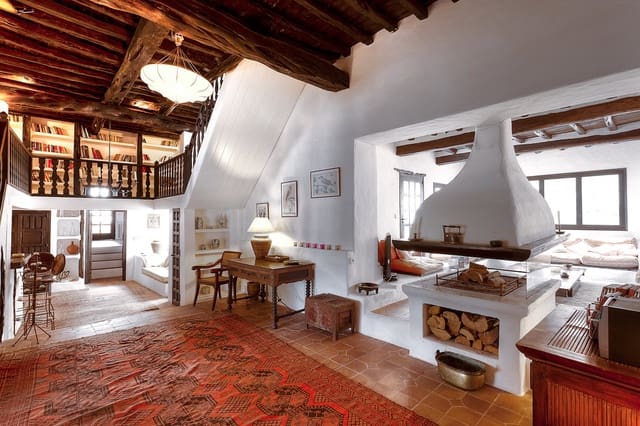 10 bedroom Finca/Country House for sale in San Jose / Sant Josep de Sa Talaia with pool garage - € 6,800,000 (Ref: 7961268)
