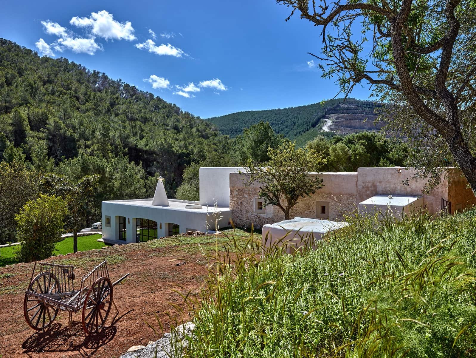 Finca/Casa Rural de 7 habitaciones en Sant Rafael de Sa Creu en venta con piscina - 5.950.000 € (Ref: 8949514)