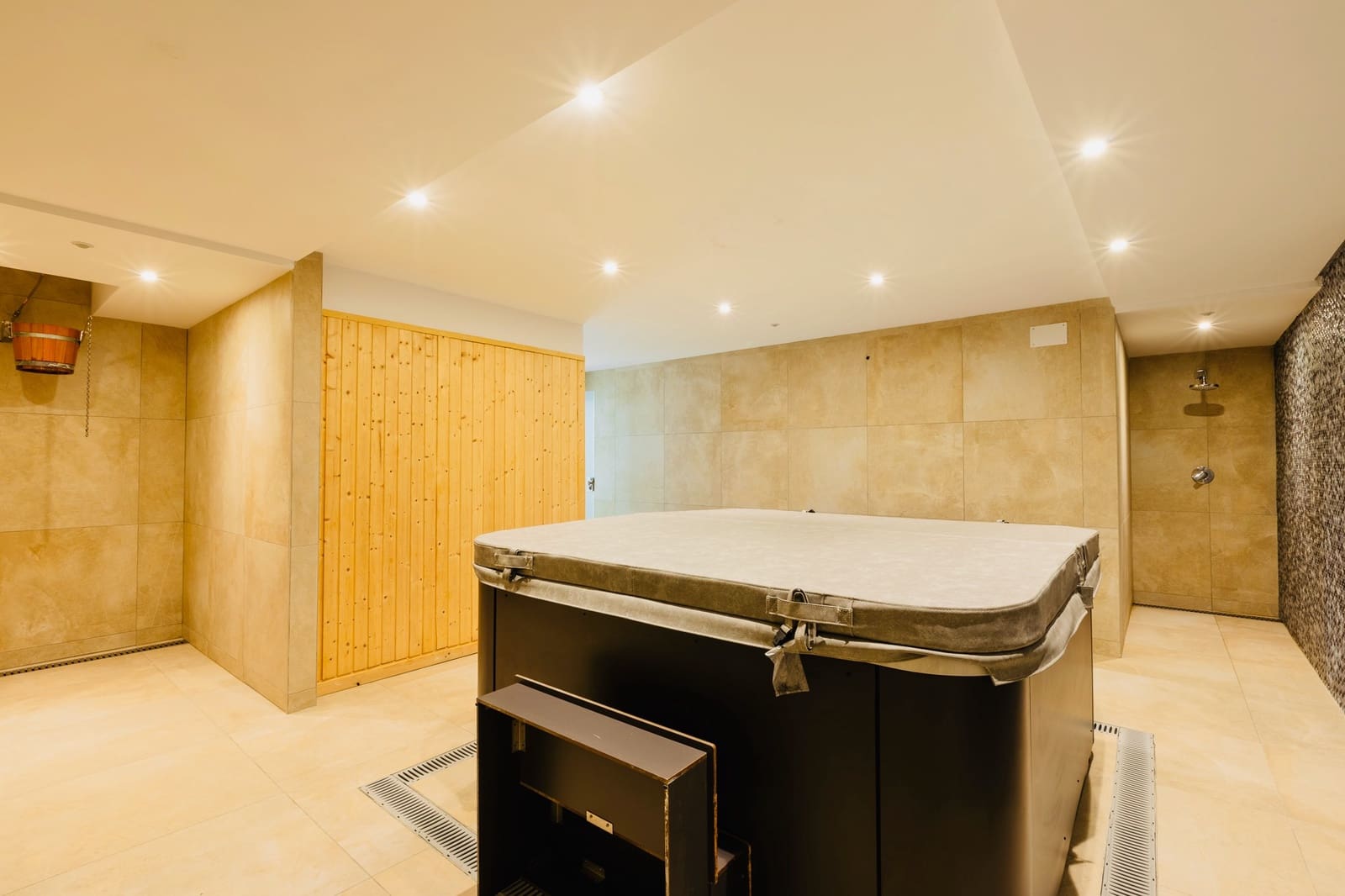 3 soverom Penthouse til salgs i Cala Vadella med svømmebasseng garasje - € 1 550 000 (Ref: 9287293)