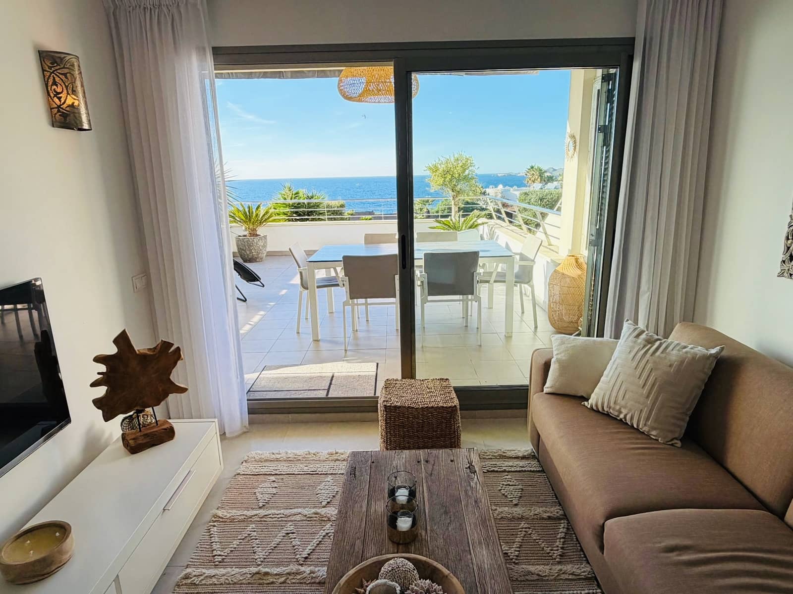 2 slaapkamer Appartement te koop in Cala Tarida met zwembad - € 735.000 (Ref: 9476266)