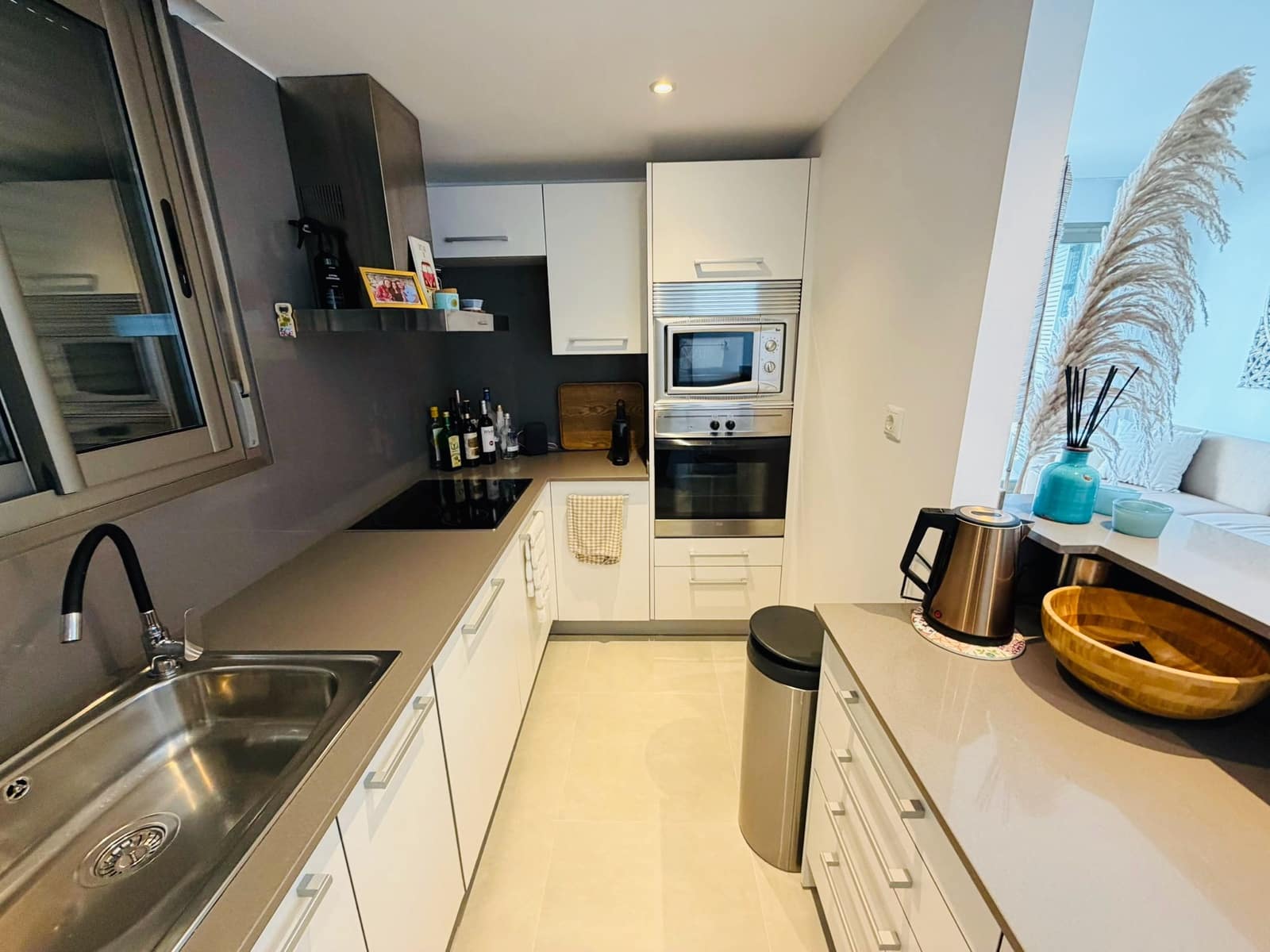 2 slaapkamer Appartement te koop in Cala Tarida met zwembad - € 735.000 (Ref: 9476266)