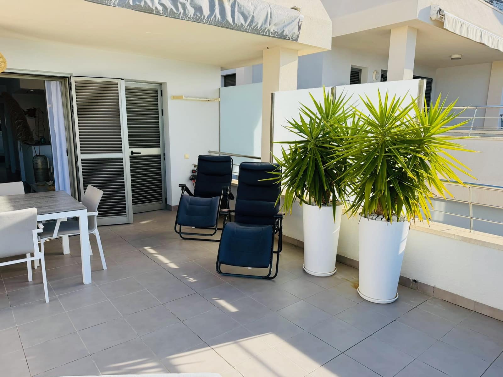 2 slaapkamer Appartement te koop in Cala Tarida met zwembad - € 735.000 (Ref: 9476266)