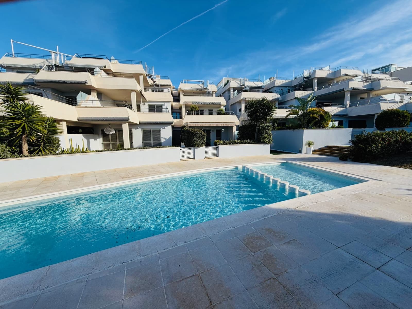 2 slaapkamer Appartement te koop in Cala Tarida met zwembad - € 735.000 (Ref: 9476266)