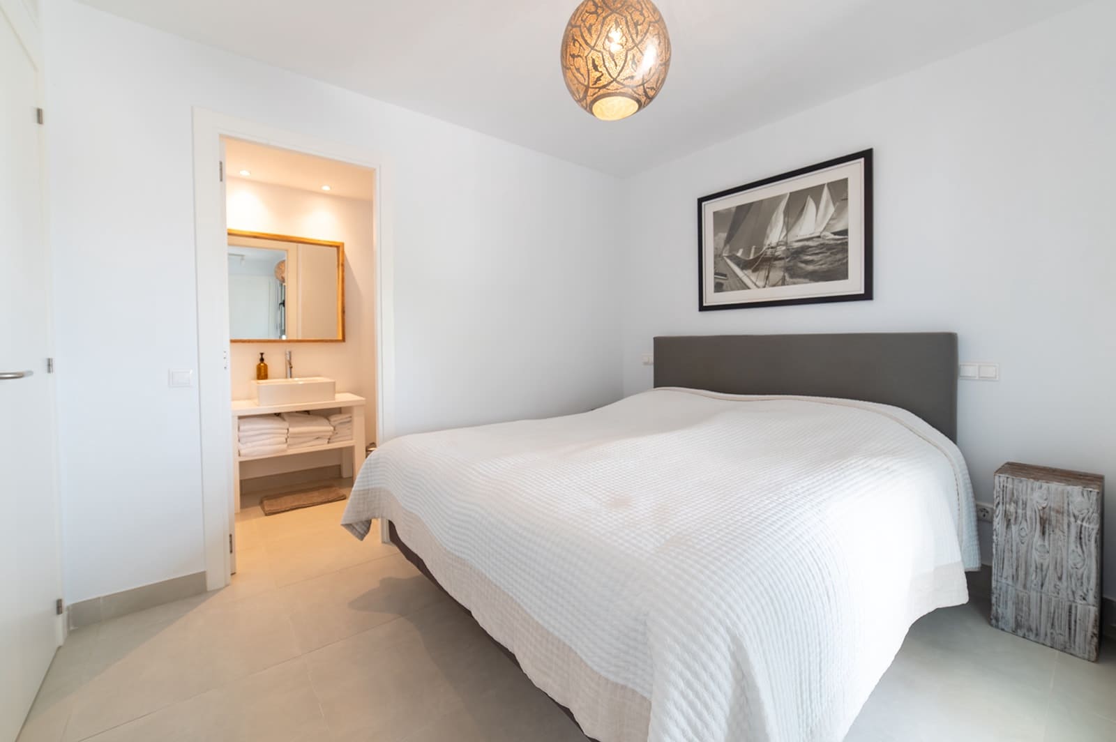 2 quarto Apartamento para venda em Cala Tarida com piscina - 735 000 € (Ref: 9476266)