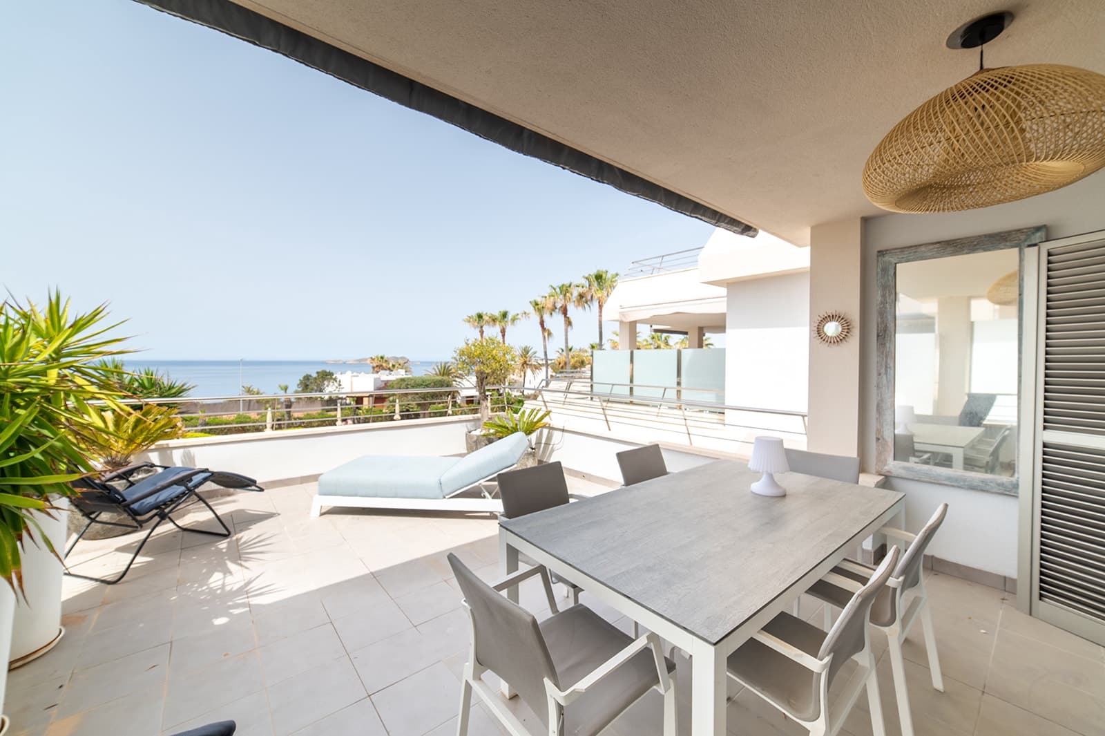 2 quarto Apartamento para venda em Cala Tarida com piscina - 735 000 € (Ref: 9476266)