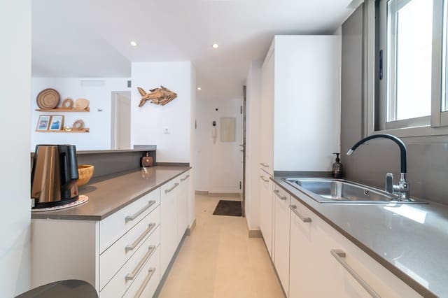 2 soveværelse Lejlighed til salg i Cala Tarida, San Jose / Sant Josep de Sa Talaia med swimmingpool - € 735.000 (Ref: 9476266)