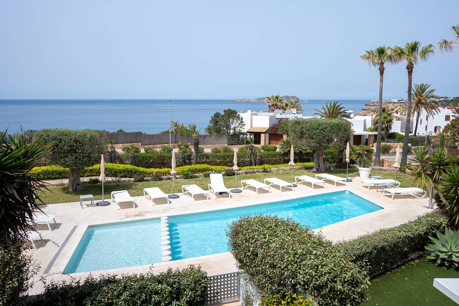 2 quarto Apartamento para venda em Cala Tarida com piscina - 735 000 € (Ref: 9476266)