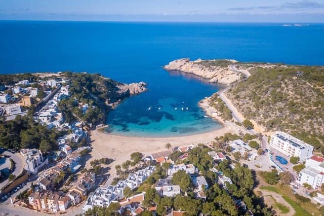 2 soverom Leilighet til salgs i Cala Vadella, San Jose / Sant Josep de Sa Talaia med svømmebasseng garasje - € 690 000 (Ref: 9535123)