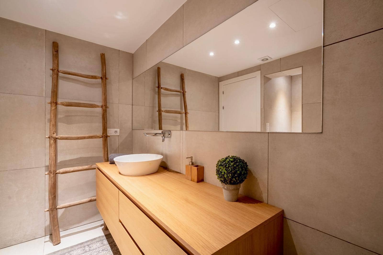 2 soverom Leilighet til salgs i Cala Vadella med svømmebasseng garasje - € 690 000 (Ref: 9535123)