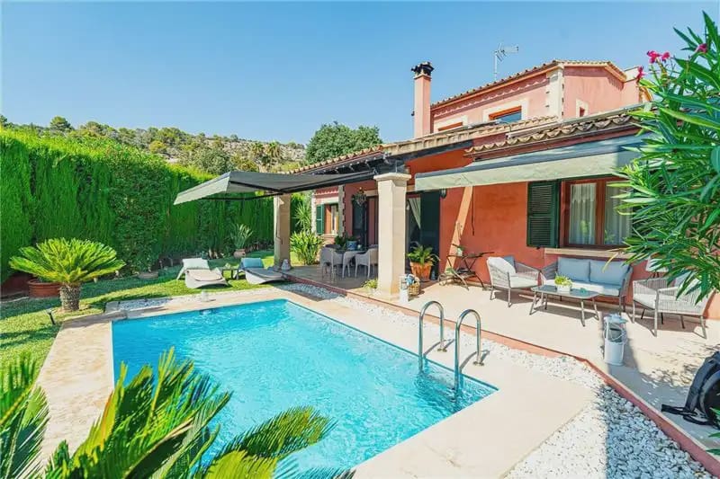 3 soverom Kjedet enebolig til salgs i Calvia med svømmebasseng garasje - € 1 440 000 (Ref: 10007109)