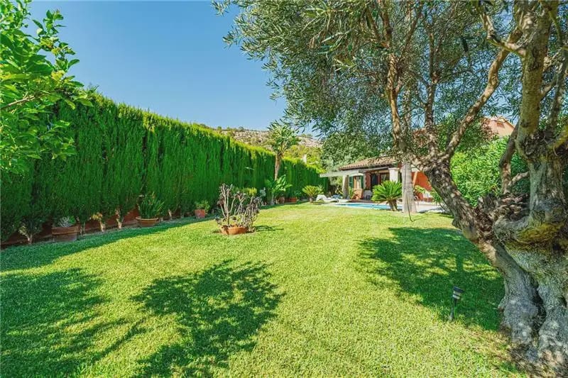 3 soverom Kjedet enebolig til salgs i Calvia med svømmebasseng garasje - € 1 440 000 (Ref: 10007109)