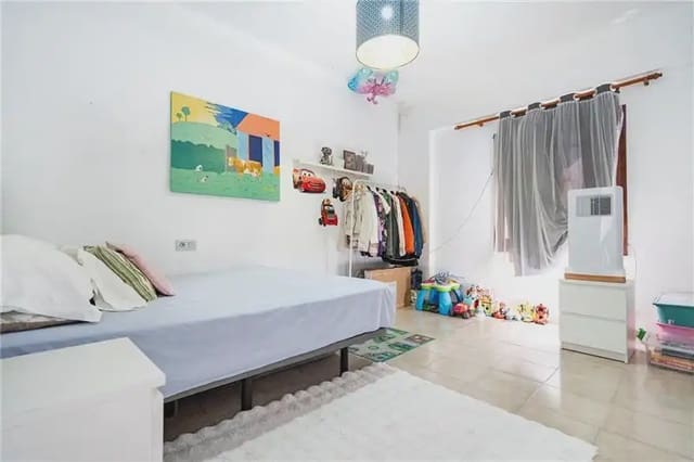 5 makuuhuone Asunto myytävänä paikassa Son Dameto, Palma de Mallorca - 310 000 € (Ref: 10009759)