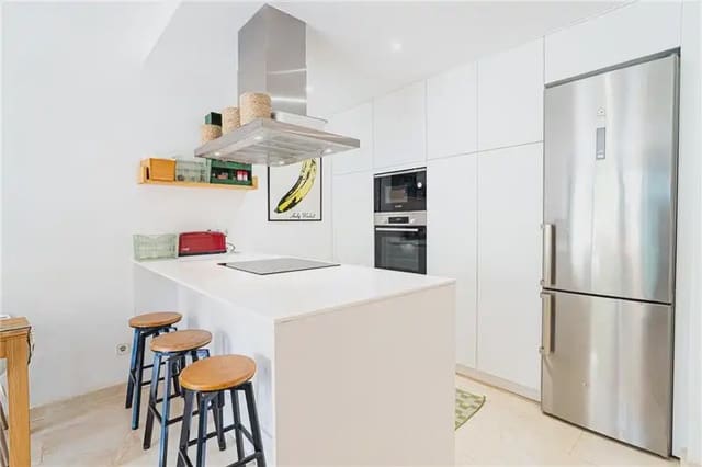 Piso de 3 habitaciones en Portals Nous, Calvià en venta con piscina - 530.000 € (Ref: 10009854)