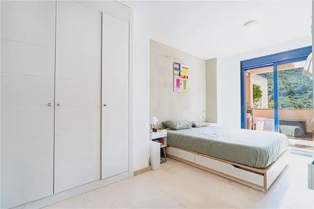 Piso de 3 habitaciones en Portals Nous, Calvià en venta con piscina - 530.000 € (Ref: 10009854)