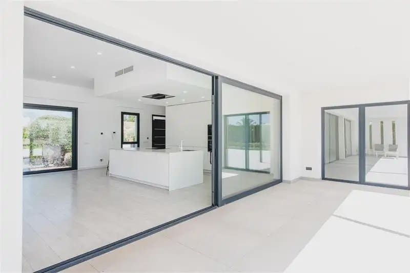 4 bedroom Villa for sale in Marratxi with pool garage - € 1,750,000 (Ref: 10023229)