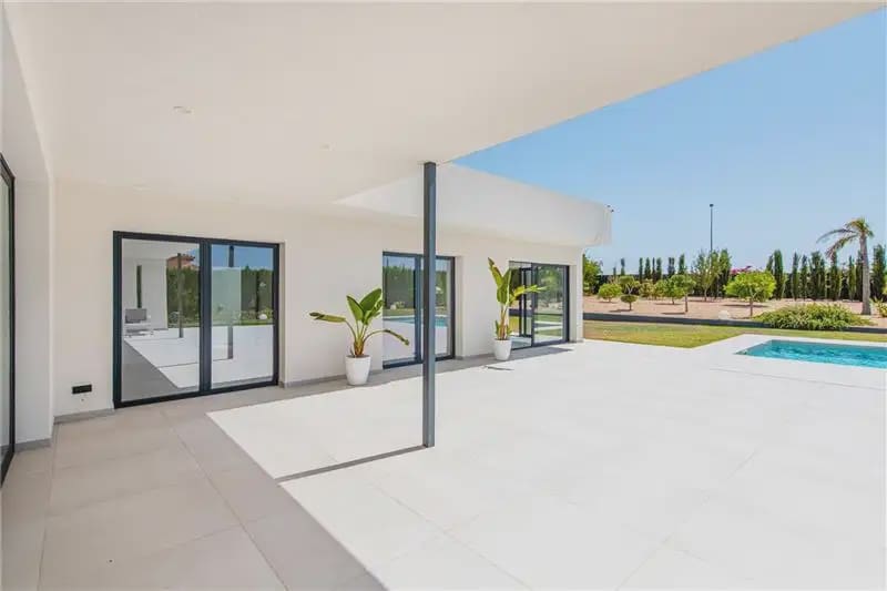 4 bedroom Villa for sale in Marratxi with pool garage - € 1,750,000 (Ref: 10023229)